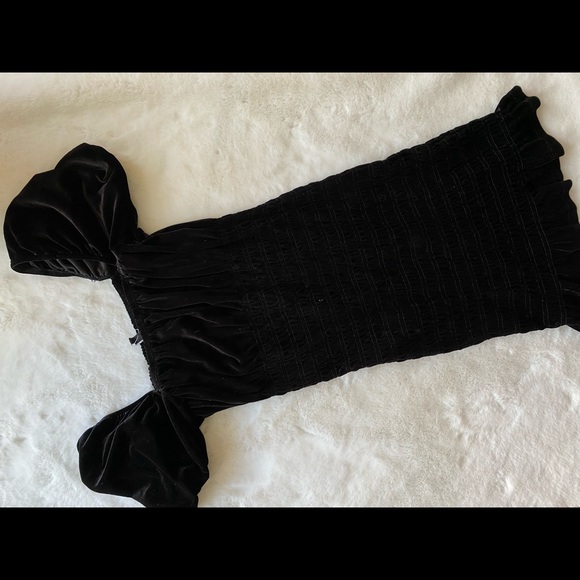 Velvet dress - Picture 3 of 4